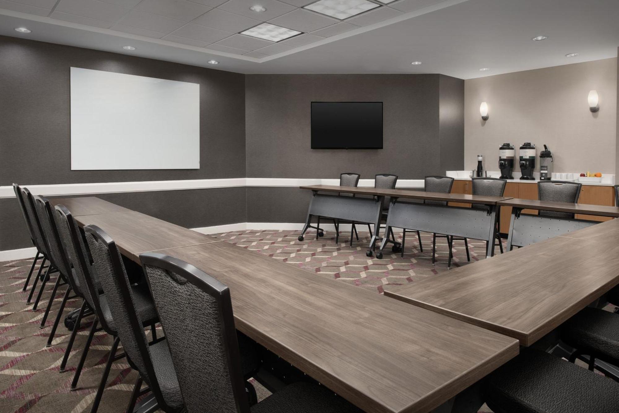 Residence Inn By Marriott Greensboro Airport Экстерьер фото