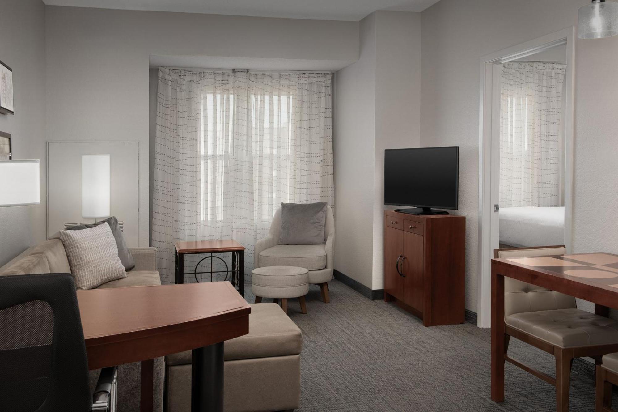 Residence Inn By Marriott Greensboro Airport Экстерьер фото